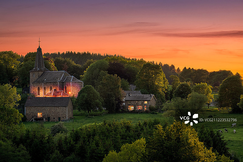 沐浴在日落中的Wanne图片素材