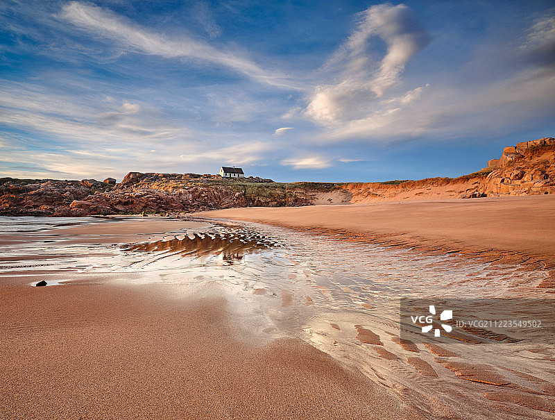 反射的小屋图片素材