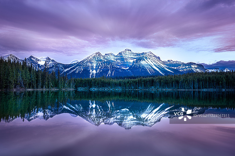 傍晚的赫伯特湖图片素材