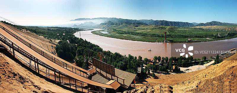 宁夏沙坡头黄河弯道风光图片素材