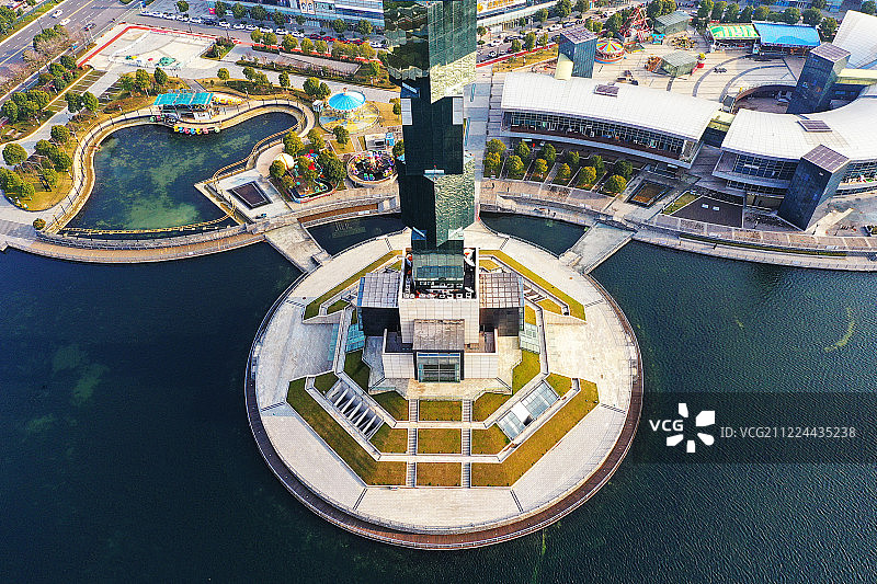 盐城聚龙湖广电塔图片素材