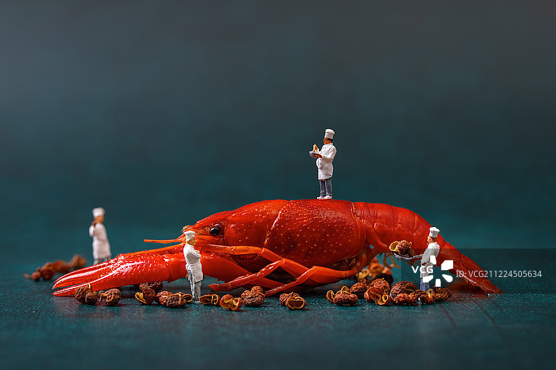 厨师小人偶与小龙虾图片素材