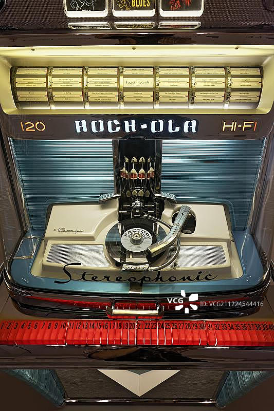 自动点唱机Rock-Ola Model 1475 Tempo 1，立体声，带换片器，1959年制造图片素材