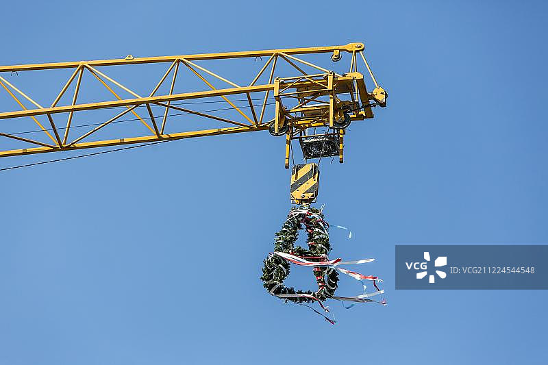 封顶，带花环的起重机，德国柏林，欧洲图片素材