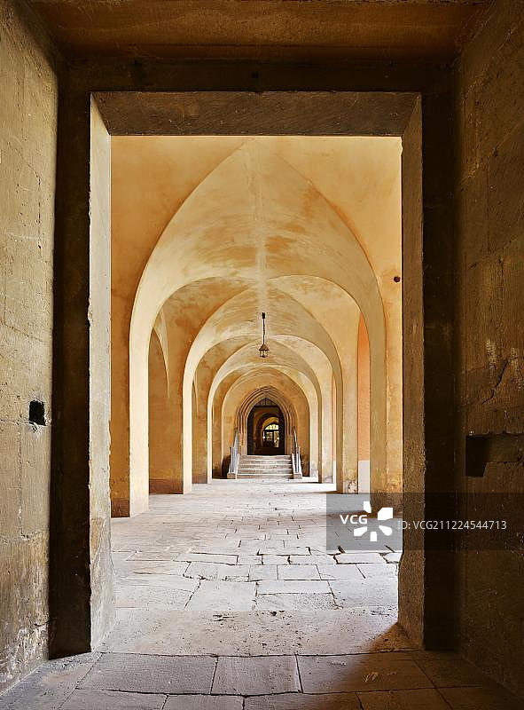 德国瑙姆堡州立学校拱形长廊图片素材