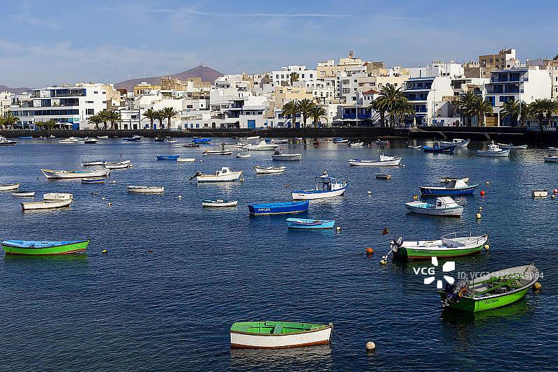 西班牙兰萨罗特岛阿雷西费的圣吉内斯港图片素材