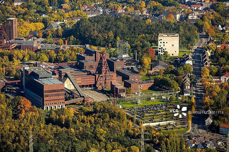 德国埃森关税同盟煤矿工业建筑群双塔图片素材