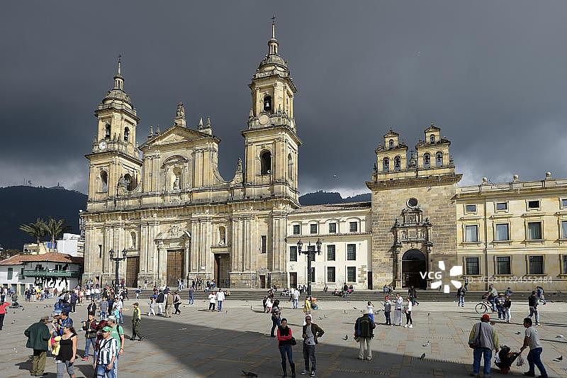 哥伦比亚主教座堂，玻利瓦尔广场，波哥大图片素材