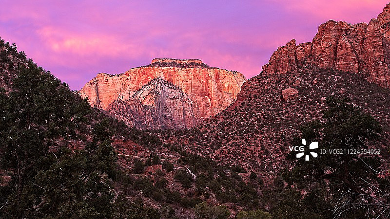 西庙日出图片素材