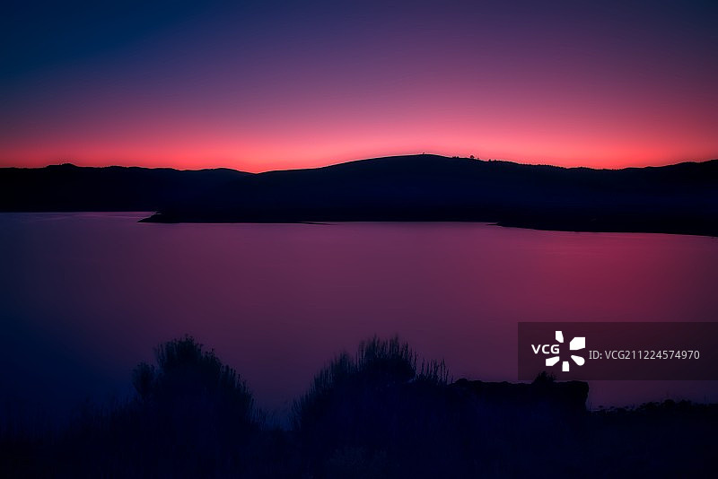 日落时分的湖泊景观图片素材