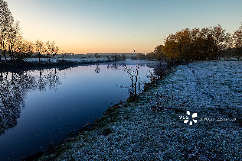 鲁尔河的清晨图片素材