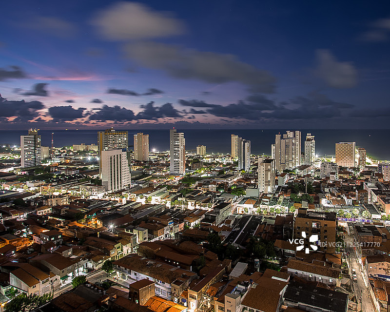 夜晚的伊拉塞马海滩图片素材