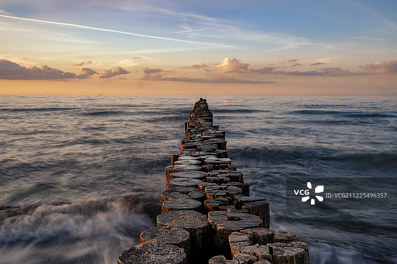 海边的木块图片素材