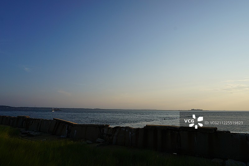 美国新泽西州米德尔敦的日落时分的大西洋图片素材