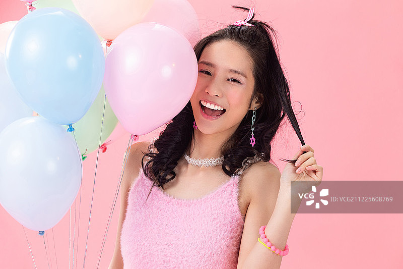 快乐的年轻女孩图片素材