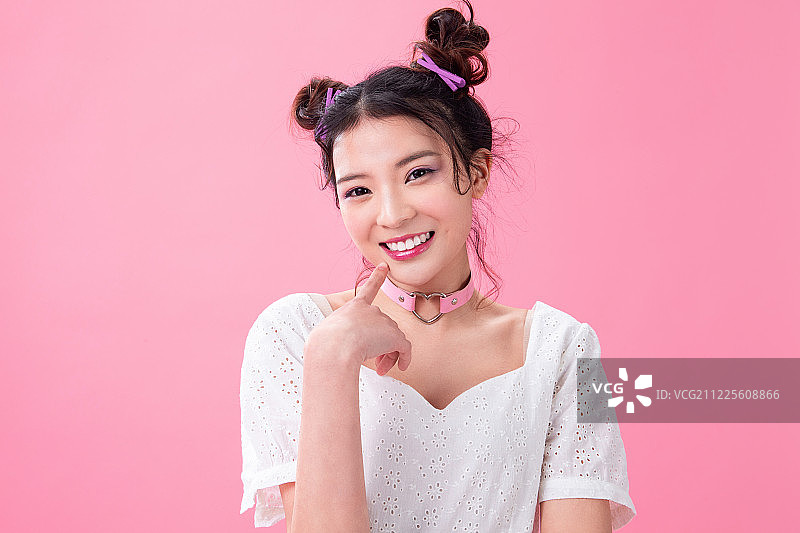 年轻女孩肖像图片素材