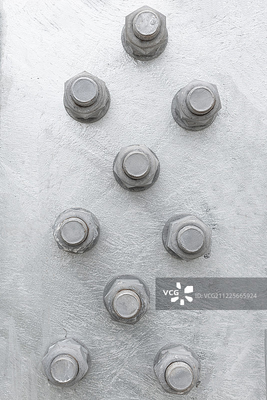 镀锌螺丝与角铁图片素材