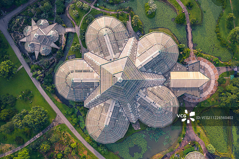 航拍下午广州天河区华南植物园木棉花状的温室景观建筑群图片素材