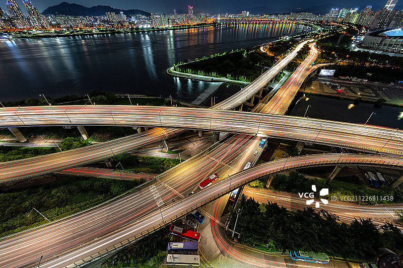 韩国首尔奥林匹克大路夜景图片素材