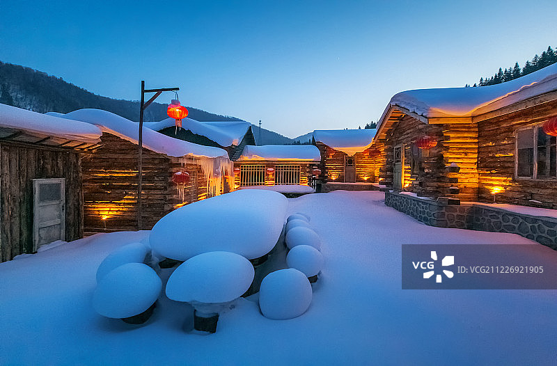 牡丹江雪中小屋风光图片素材