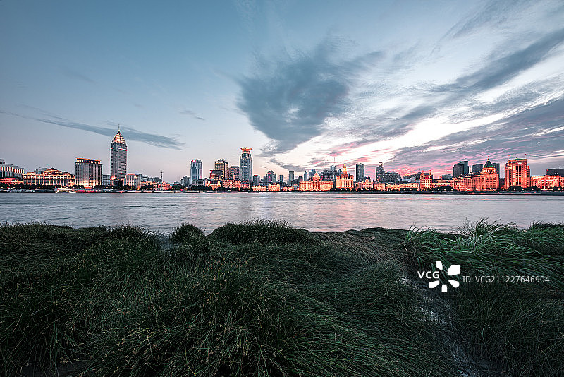 百年外滩上海黄浦区著名旅游景点外滩地标建筑群图片素材