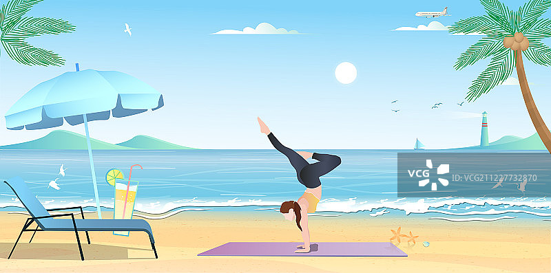 美丽的夏天年轻少女在海岛的沙滩上练瑜珈，海浪在拍打着岸边细沙图片素材