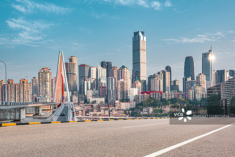 黄昏时分的重庆渝中区CBD城市建筑群景观图片素材