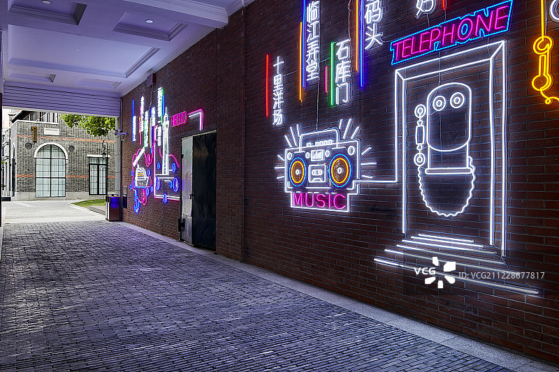 上海石库门特色建筑和弄堂图片素材