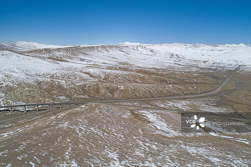 可可西里：青藏线昆仑山口图片素材