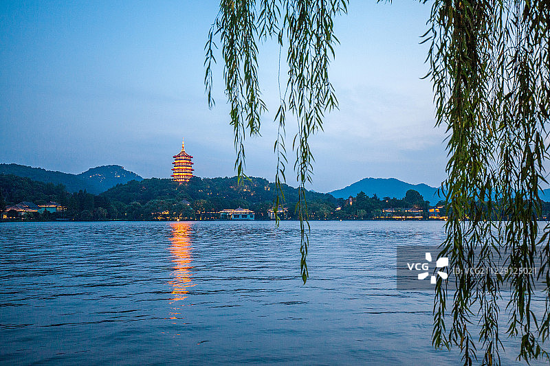 杭州西湖雷峰塔图片素材
