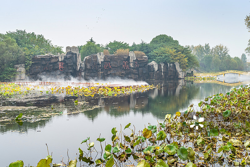 山东省滕州市微山湖湿地红荷旅游风景区图片素材
