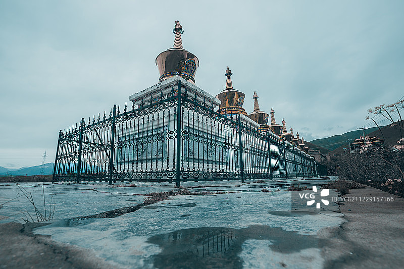 青海祁连县阿柔寺风光图片素材