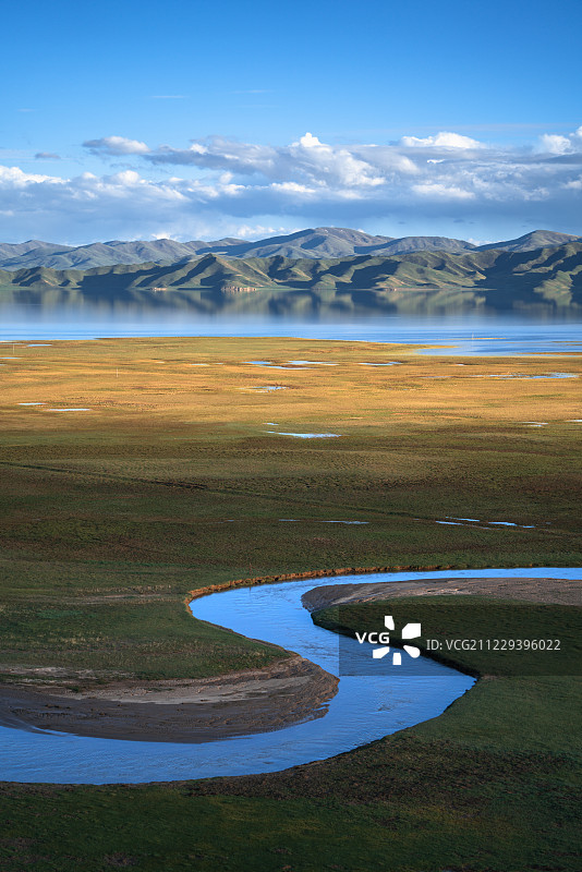 可可西里自然保护区里的河湾图片素材