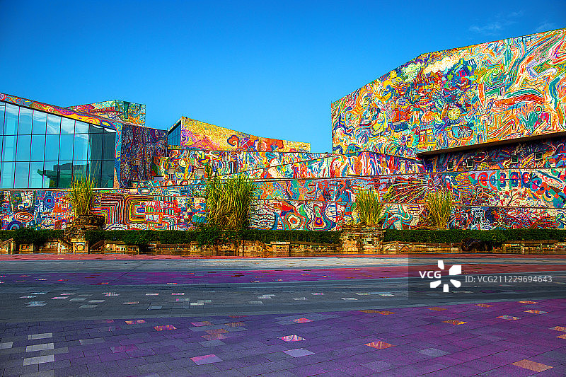 四川美术学院外的艺术展览馆图片素材