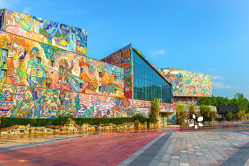 四川美术学院外的艺术展览馆图片素材