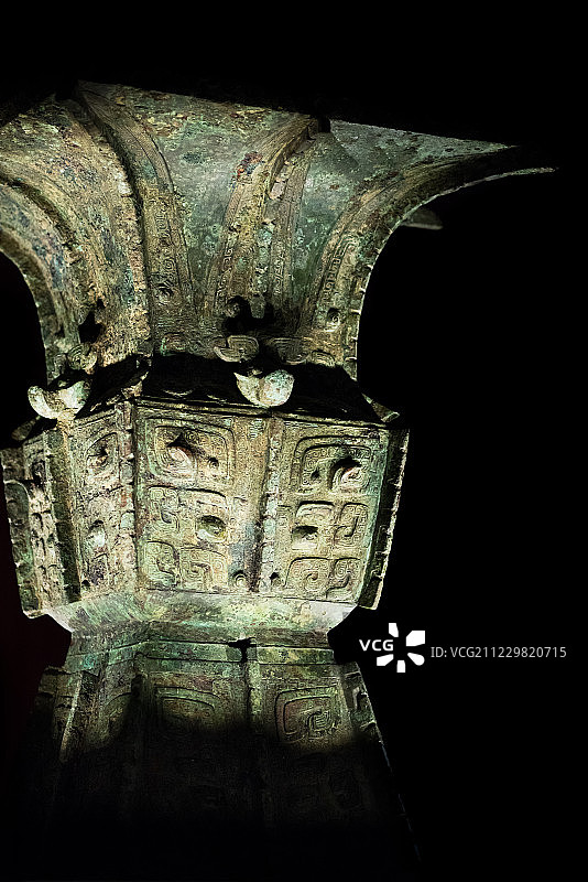 司母癸铜方尊图片素材