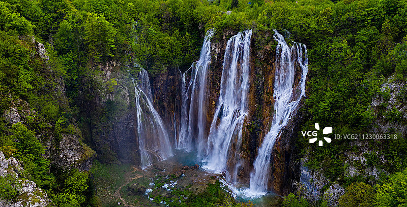 航拍克罗地亚十六湖图片素材