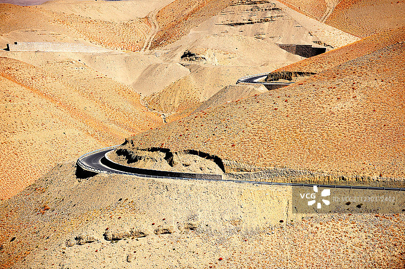 西藏阿里，扎达土林风景图片素材
