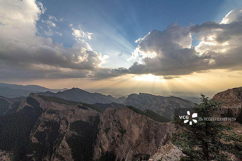 贺兰山上的日落图片素材