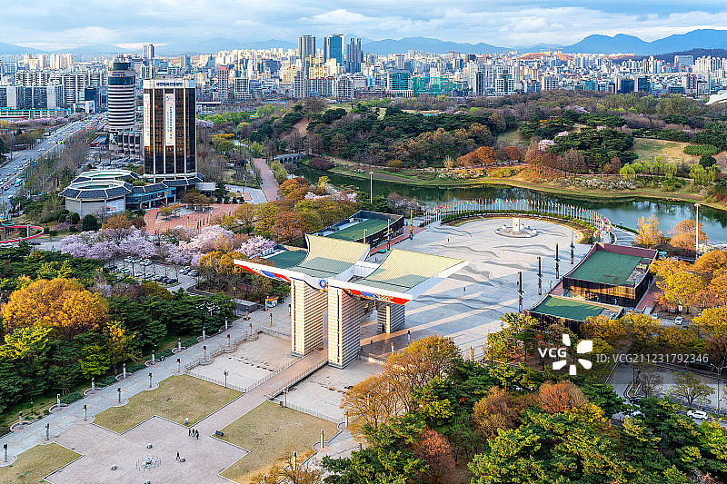 韩国首尔奥林匹克公园夜景航拍图片素材