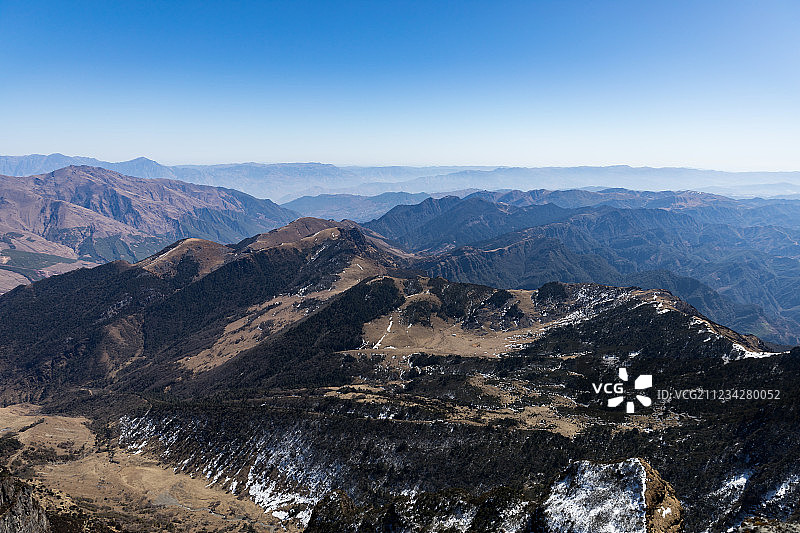 高原雪山荒原图片素材