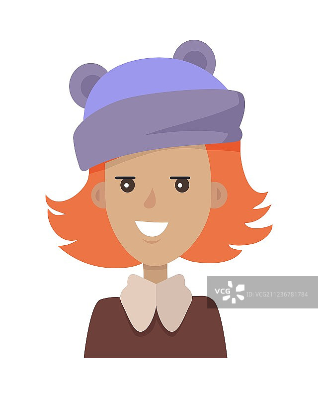 微笑的年轻漂亮红发女孩，戴蓝色帽子图片素材