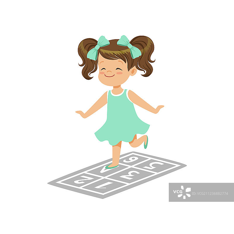 学龄前女孩玩跳房子游戏图片素材