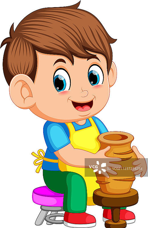 男子在陶轮上制作陶罐图片素材