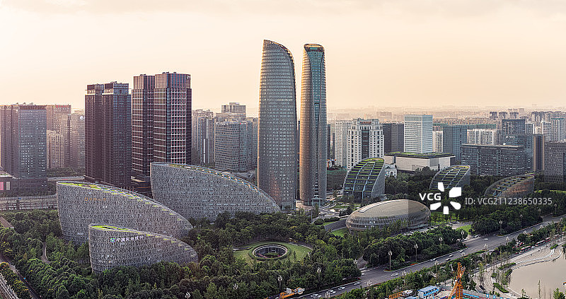 成都金融城  成都金融城双子塔  成都高新区图片素材