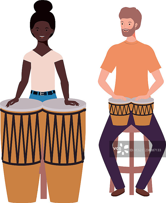 使用乐器的夫妇图片素材