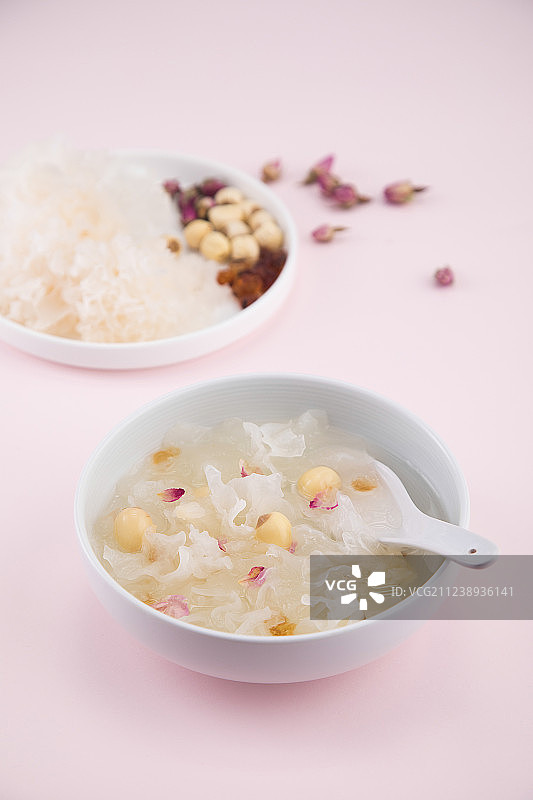 一碗银耳羹图片素材