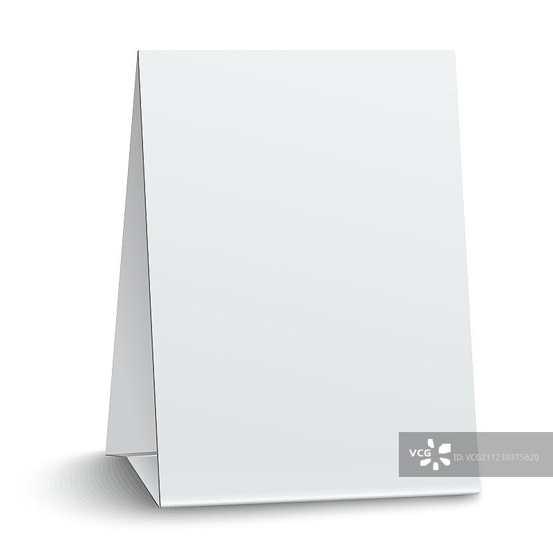 白色背景上的空白桌牌图片素材