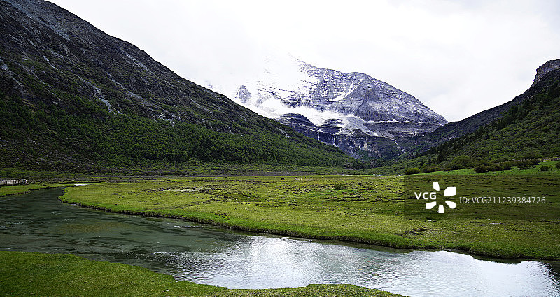 稻城亚丁自然保护区风光图片素材