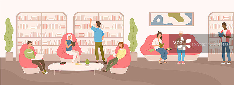 年轻人坐在舒适的沙发上图片素材